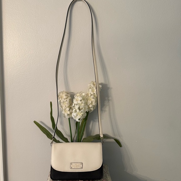 Kate Spade Black & Cream Leather Crossbody Bag - Picture 10 of 10